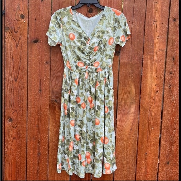 Sundress - Picture 2 of 5